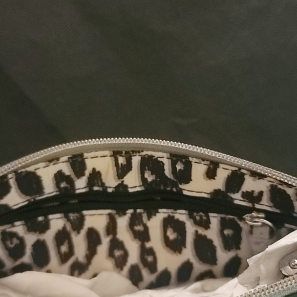 Large Wristlet - Picture 5 of 8